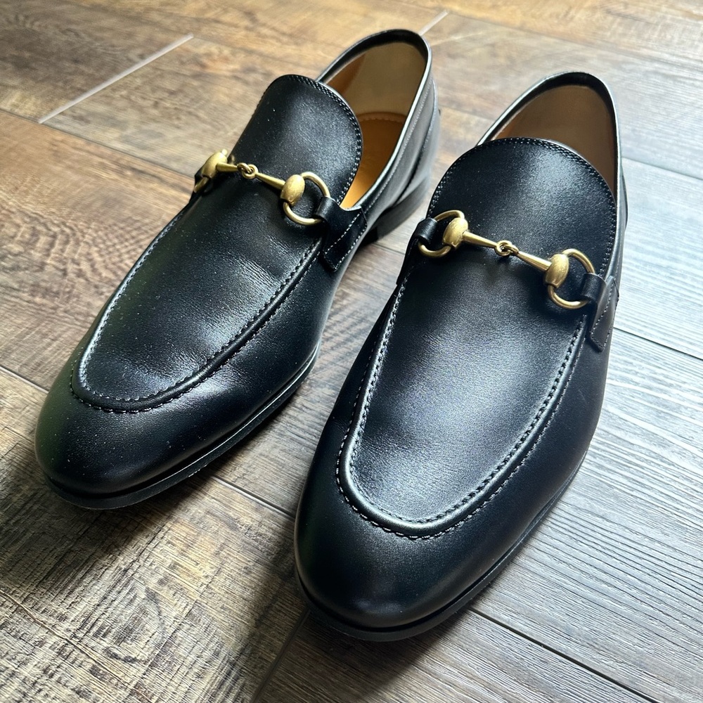 Gucci Black Leather Loafers with Gold Hardware - Picture 2 of 6